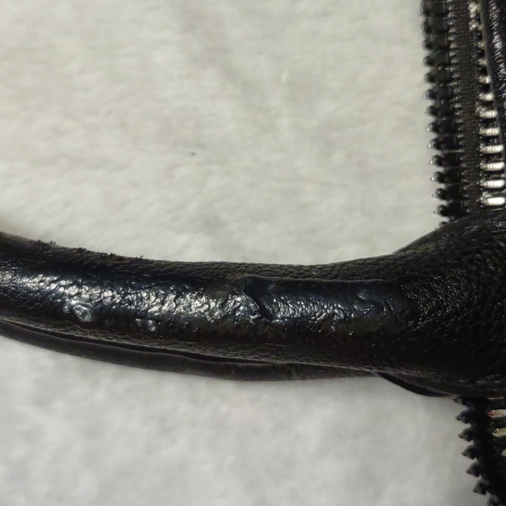 Betsey Johnson Black and Red Bow Bag - Picture 7 of 10